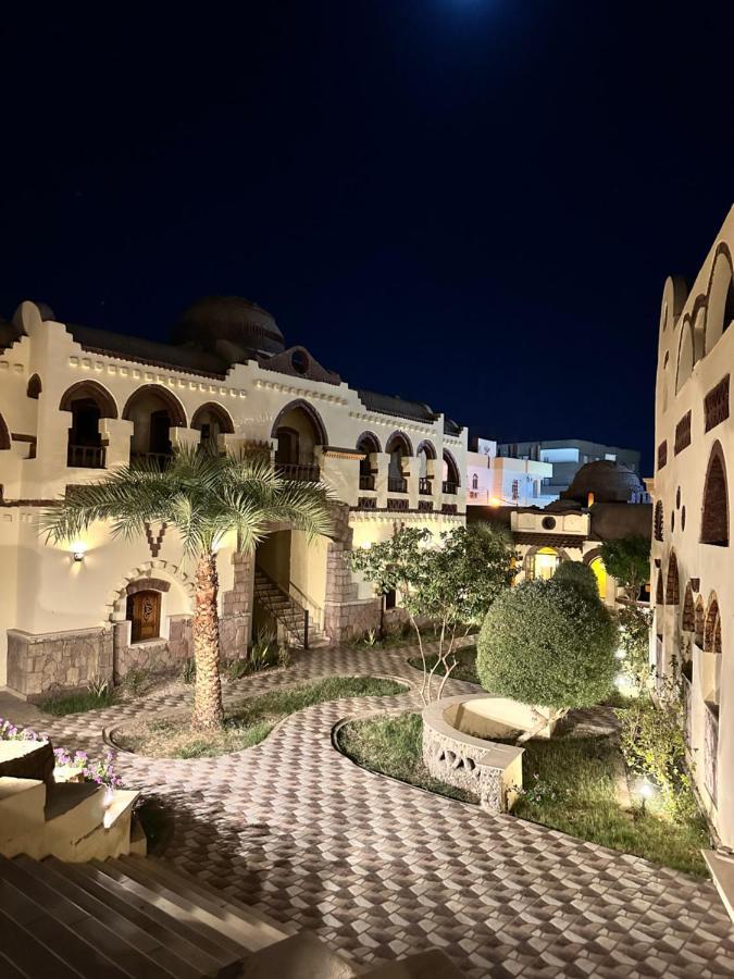 Elphardous Oasis Hotel ルクソール エクステリア 写真