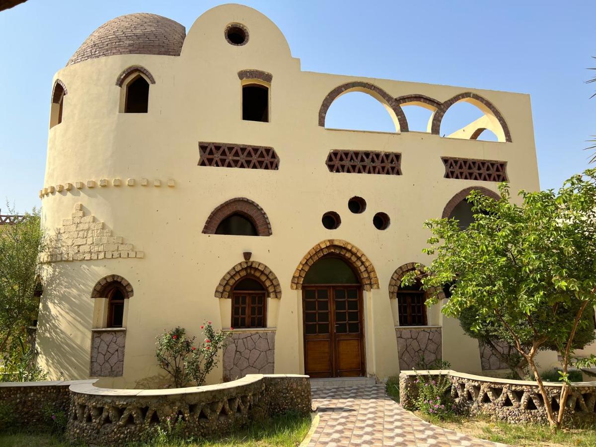 Elphardous Oasis Hotel ルクソール エクステリア 写真