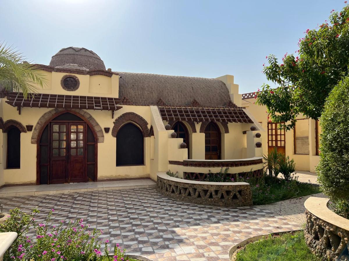 Elphardous Oasis Hotel ルクソール エクステリア 写真